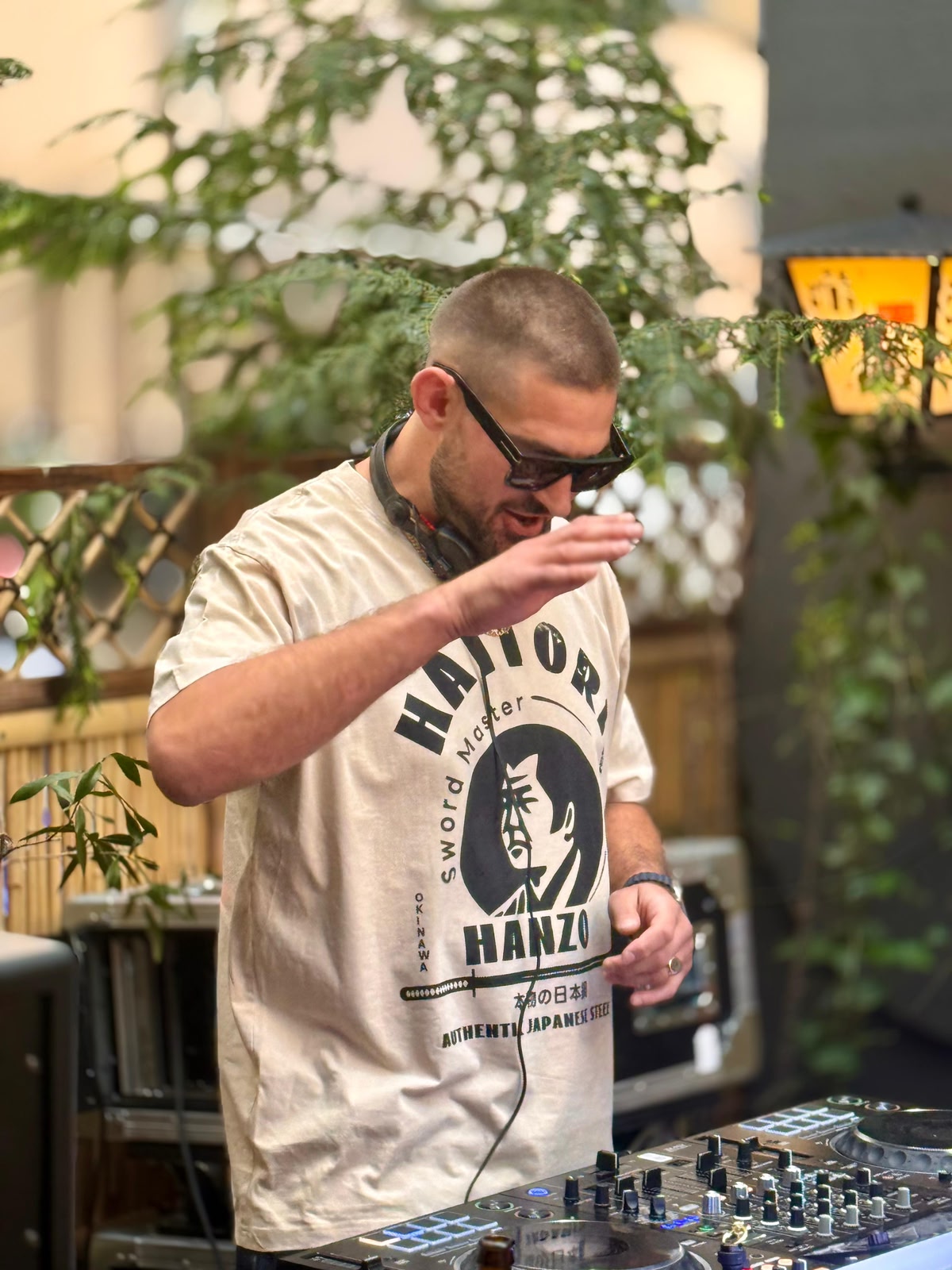 DJ Bully behind the decks